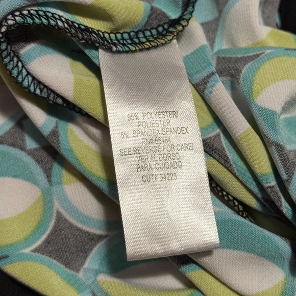 🛑CLEARANCE😮 Studio I Petite | Geometric Ruched V-Neck Dress | Size 14P | EUC - Picture 4 of 4